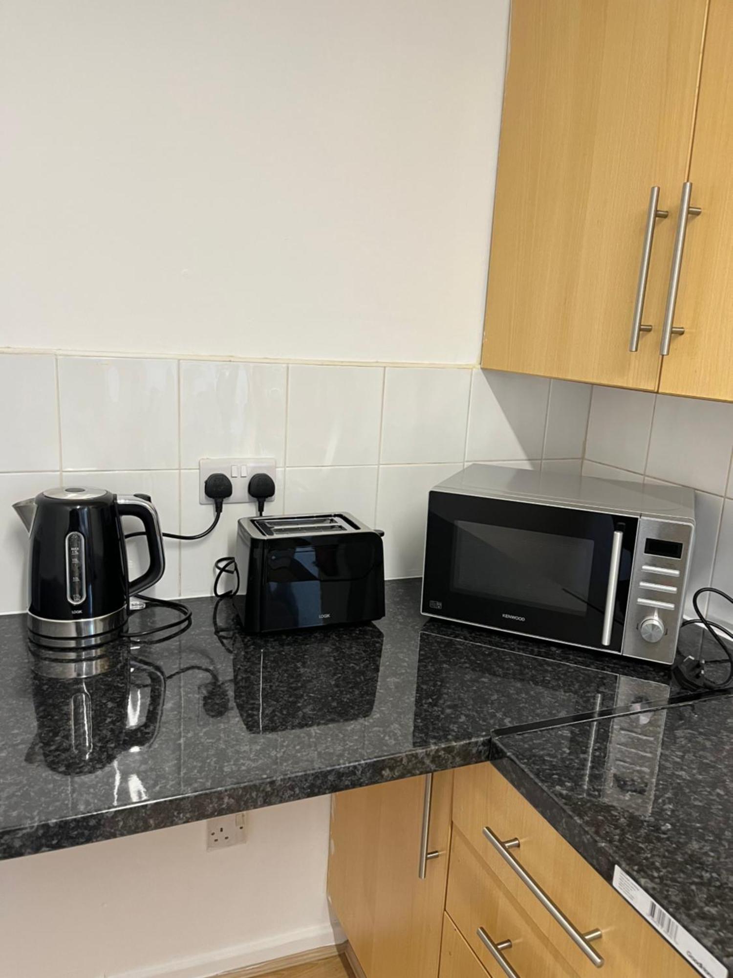Kettering Service Accomodation 2Brh Freeparking Wifi Smart Tv Tea & Coffee Exterior foto